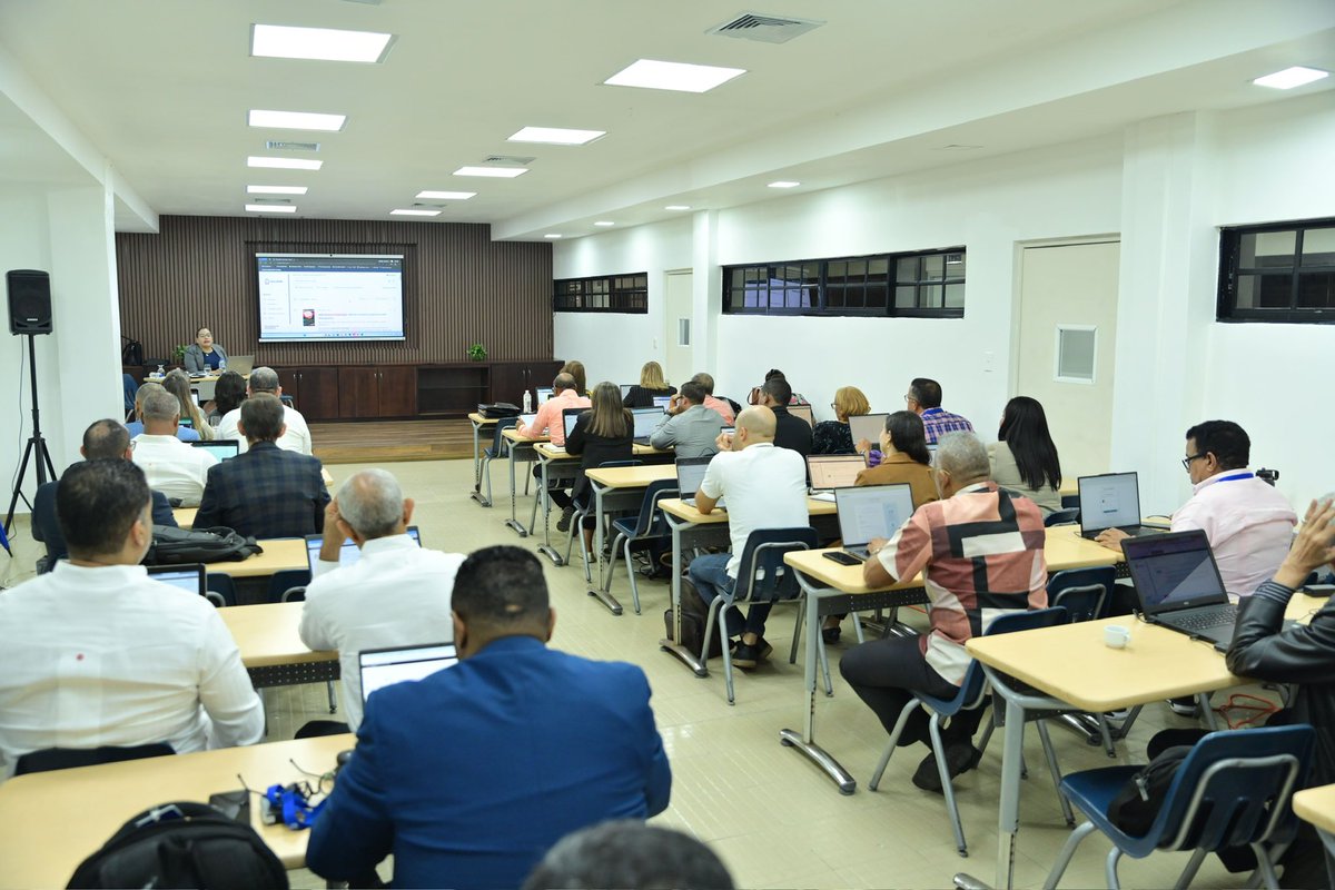 UnicaribeOnline's tweet image. El 18 de febrero, la Universidad del Caribe (UNICARIBE) realizó un taller sobre el uso de la plataforma EBSCO, dirigido a profesores y personal. 

Esta herramienta apoya la investigación, la innovación y facilita el acceso a información actualizada.

#UnicaribeOnline #EBSCO