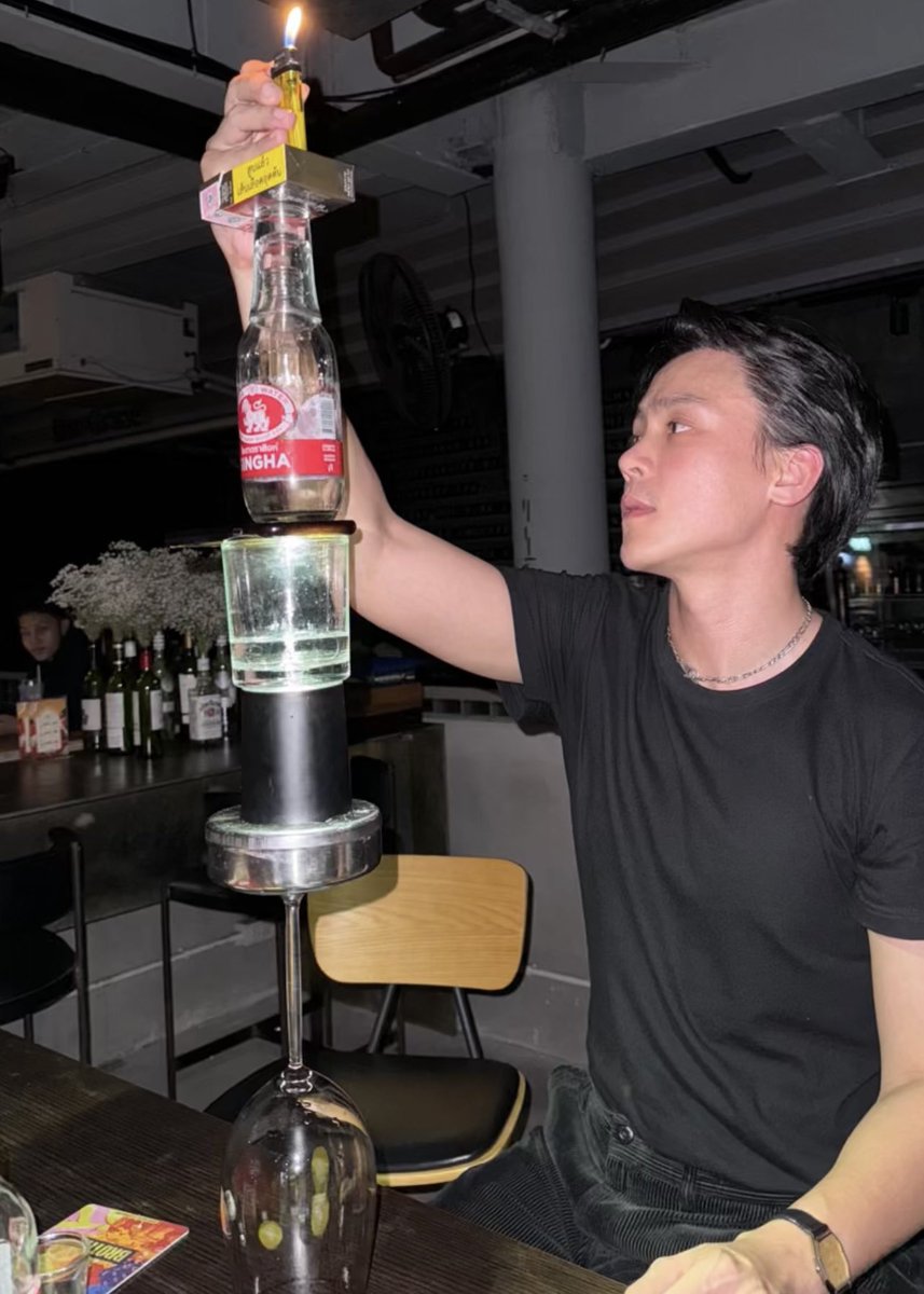 พี่เอมร้านเหล้าเปิดแฟลชถ่ายคือที่สุด