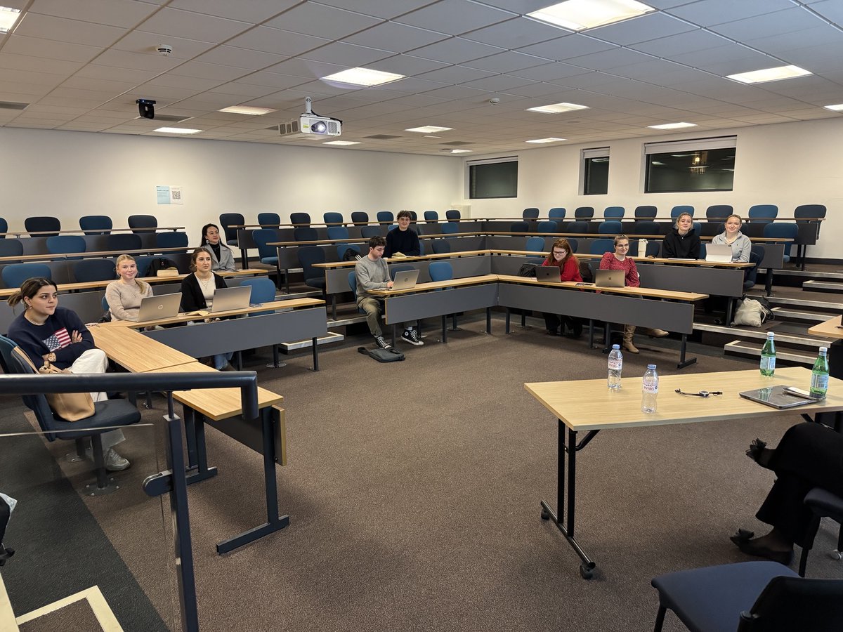 <a href="/1kbwChambers/">1KBW Chambers</a> was delighted to host a joint event with the Leeds University Law Society yesterday at which our Head of Pupillage <a href="/KelseyKatherine/">Katherine Kelsey</a>  and Helen Pomeroy spoke about careers at the Family Bar.