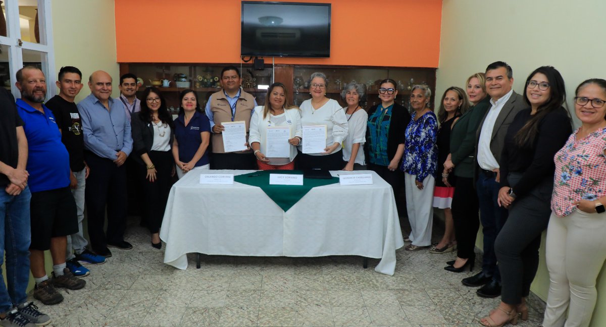 MercadosyFinanzas (@mercafinanzas) on Twitter photo El Salvador busca atraer turistas canadienses con nuevas acciones de promoción turística, anuncia <a href="/CSATUC_ORG/">CSATUC.ORG</a> guana.link/mNlh El Salvador busca atraer turistas canadienses con nuevas acciones de promoción turística, anuncia <a href="/CSATUC_ORG/">CSATUC.ORG</a> guana.link/mNlh