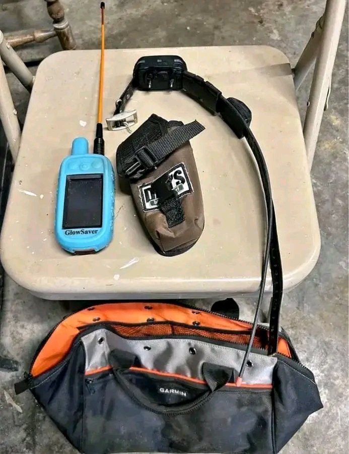 GarminAlphaFr's tweet image. Bonjour
Alpha 200 avec 1 colliers tt15 neuf  entièrement en parfait état de fonctionnement garantie 2 ans livré avec tous les accessoires carte topo v6 français pour la centrale .
Possibilité de vendre séparément.
Prix : 600€ le tout livré