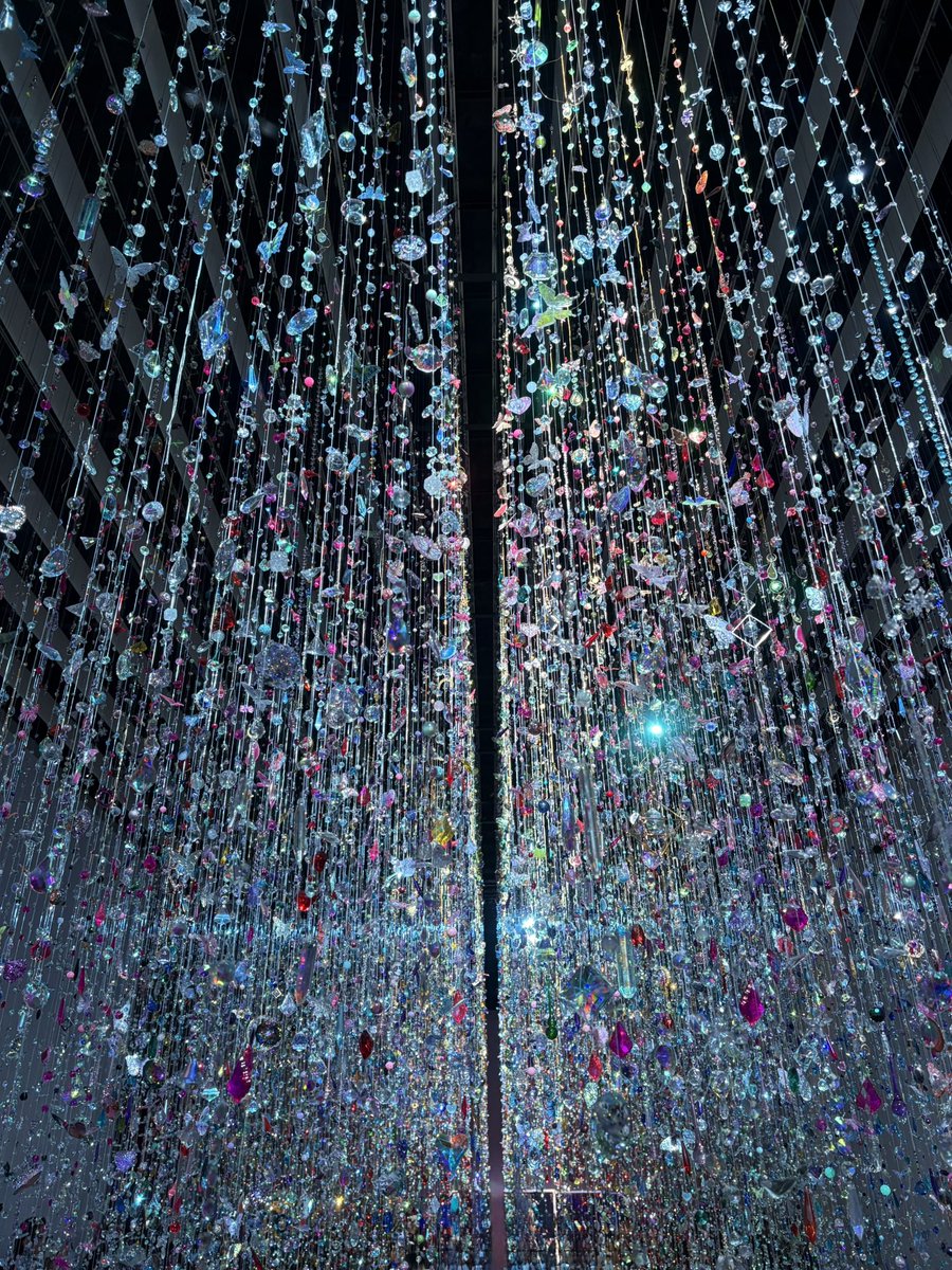 nanami1065sax's tweet photo. 蜷川実花展圧巻だった https://t.co/PiMUmbQKqm