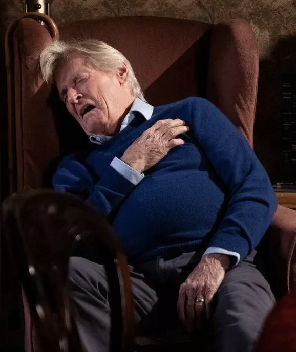 corms93's tweet photo. How it feels to be in your 30s https://t.co/vcAjZMMdeK