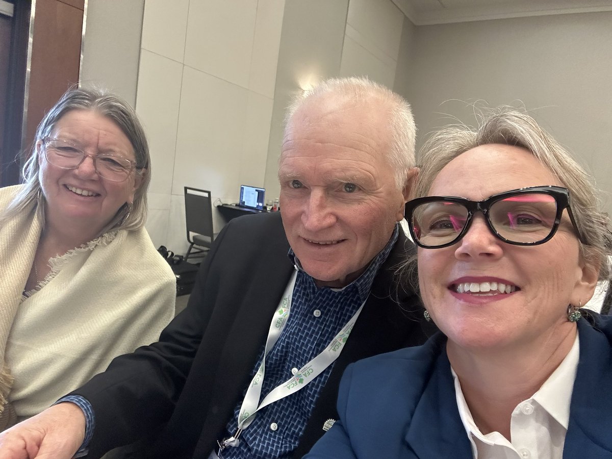Senator Mary Robinson (@agproudmary) on Twitter photo Another ๐๐ปAg content line up. Congrats <a href="/CFAFCA/">CFA</a> on 90 yrs. Always good to be here for any panel hosted by <a href="/realagriculture/">RealAgriculture</a>. <a href="/realloudlyndsey/">Lyndsey Smith ๐๐</a> & <a href="/KelvinHeppner/">Kelvin Heppner</a> dive into a cross sectional approach to disaster response.
GR8 2C old friends.
๐จ๐ฆ๐ฅ๐โ๐ซ๐ฅ๐ถ๏ธ๐ฅฆ๐๐๐๐๐ฅ๐พ๐ฅฉ๐๐ฆช๐๐ฅ๐ฆ๐จ๐ฆ Another ๐๐ปAg content line up. Congrats <a href="/CFAFCA/">CFA</a> on 90 yrs. Always good to be here for any panel hosted by <a href="/realagriculture/">RealAgriculture</a>. <a href="/realloudlyndsey/">Lyndsey Smith ๐๐</a> & <a href="/KelvinHeppner/">Kelvin Heppner</a> dive into a cross sectional approach to disaster response.
GR8 2C old friends.
๐จ๐ฆ๐ฅ๐โ๐ซ๐ฅ๐ถ๏ธ๐ฅฆ๐๐๐๐๐ฅ๐พ๐ฅฉ๐๐ฆช๐๐ฅ๐ฆ๐จ๐ฆ