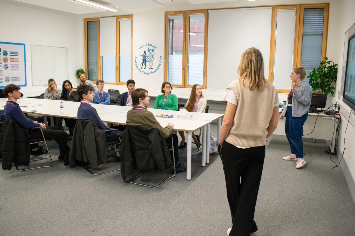 HarrisSutton1's tweet photo. Product Design students met Gibsons to start a collaborative project. Gibsons described the aspects of designing, manufacturing and selling puzzles/games &amp; job roles involved. We saw samples and discussed problems they've had to solve in developing games. Thank you Emily &amp; Kate. https://t.co/Hs77ellnaZ