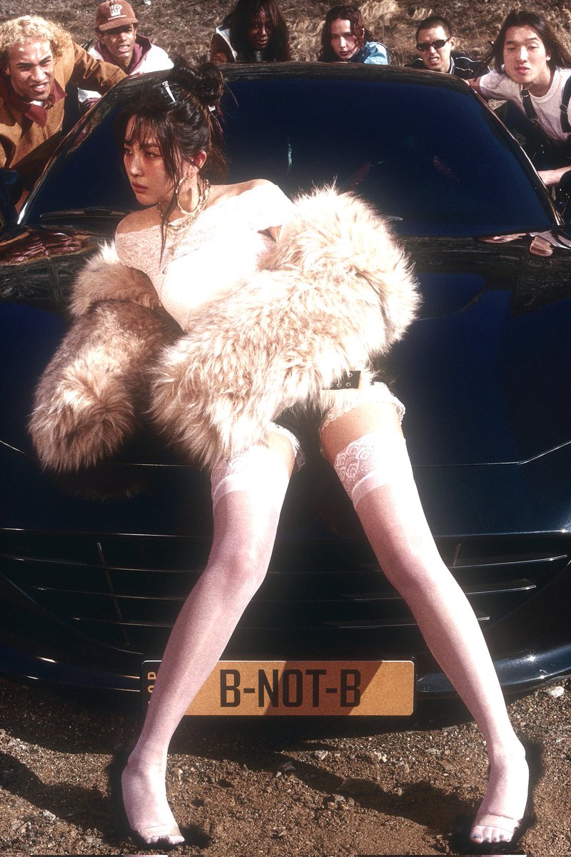 seulgi pics tweet media