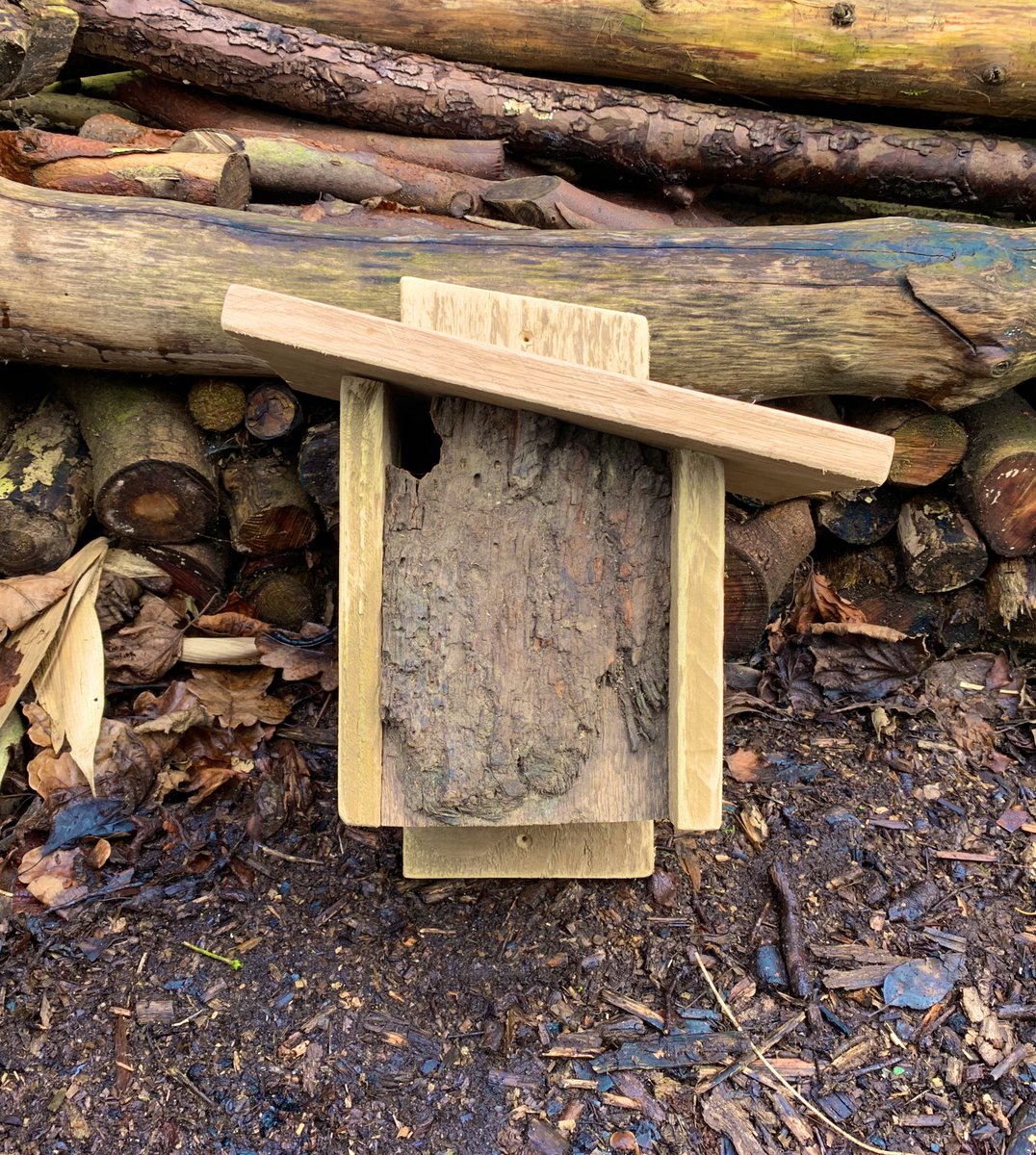 Perfect piece of wood ruined by, or perfect because of, its imperfections??
I guess it’s all about perspective 🙃
Rustic bird box 🪺🐦
#rustic #reclaim #repurpose #recycle