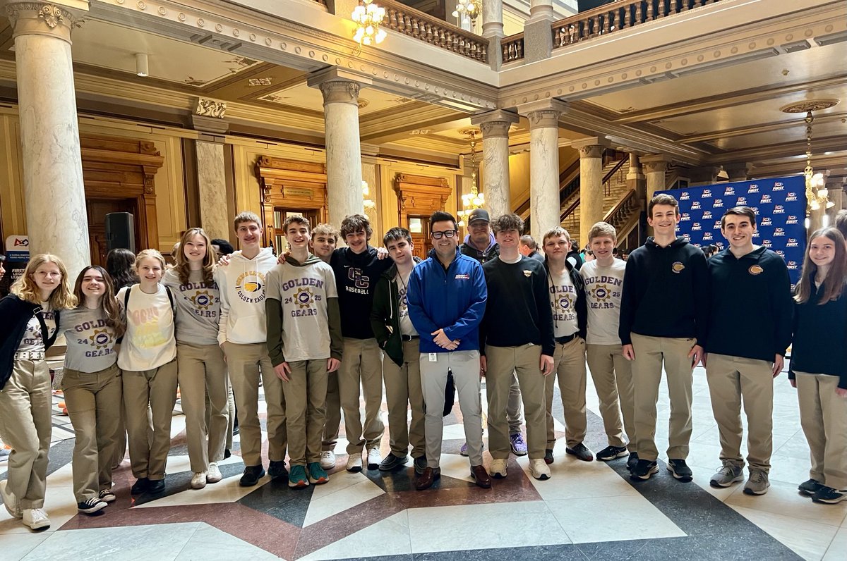 Thank you to ⁦⁦<a href="/MicahBeckwith/">TheMicahBeckwith</a>⁩ for visiting with the GC GoldenGears Robotics team at the ⁦statehouse during First Indiana Robotics day!