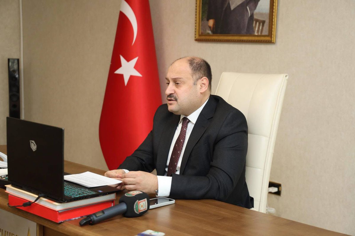 ALİ PALİCE (@alipalice1) on Twitter photo <a href="/sanliurfabld/">Şanlıurfa Büyükşehir 🇹🇷</a> bağlı bulunan <a href="/suskigm/">ŞUSKİ GM 🇹🇷</a> ’nin, Dedaş’a 400 milyon TL eski borcunun bulundugu,
Belediyenin ödeme için taksitlendirme talep ettigi,
Dedaşın kabul etmeyip içme suyu sağlanan bazı şebekelerin elektriğini kesmesi kabul edilemez. Şanlıurfa halkına yapılan bu zulmün son <a href="/sanliurfabld/">Şanlıurfa Büyükşehir 🇹🇷</a> bağlı bulunan <a href="/suskigm/">ŞUSKİ GM 🇹🇷</a> ’nin, Dedaş’a 400 milyon TL eski borcunun bulundugu,
Belediyenin ödeme için taksitlendirme talep ettigi,
Dedaşın kabul etmeyip içme suyu sağlanan bazı şebekelerin elektriğini kesmesi kabul edilemez. Şanlıurfa halkına yapılan bu zulmün son