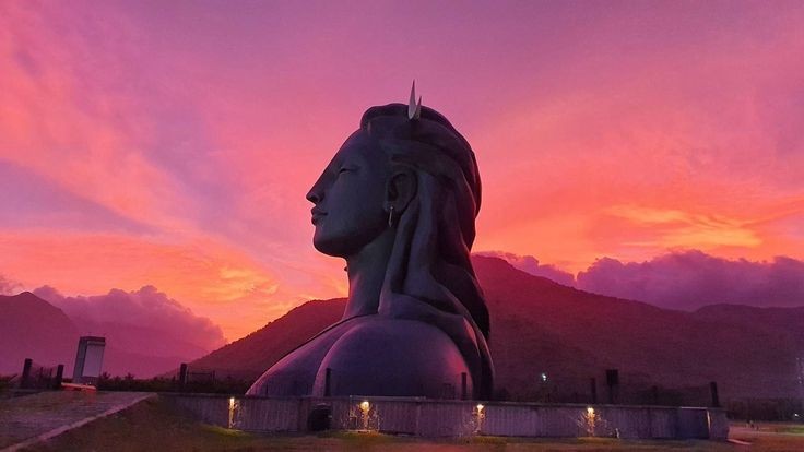 gemsofbabus_'s tweet photo. India needs more statues like this to promote its culture &amp; heritage, instead of instead of statues of some politicians to impress the vote bank.

(📷 Pinterest) https://t.co/gJCDwjkwdD