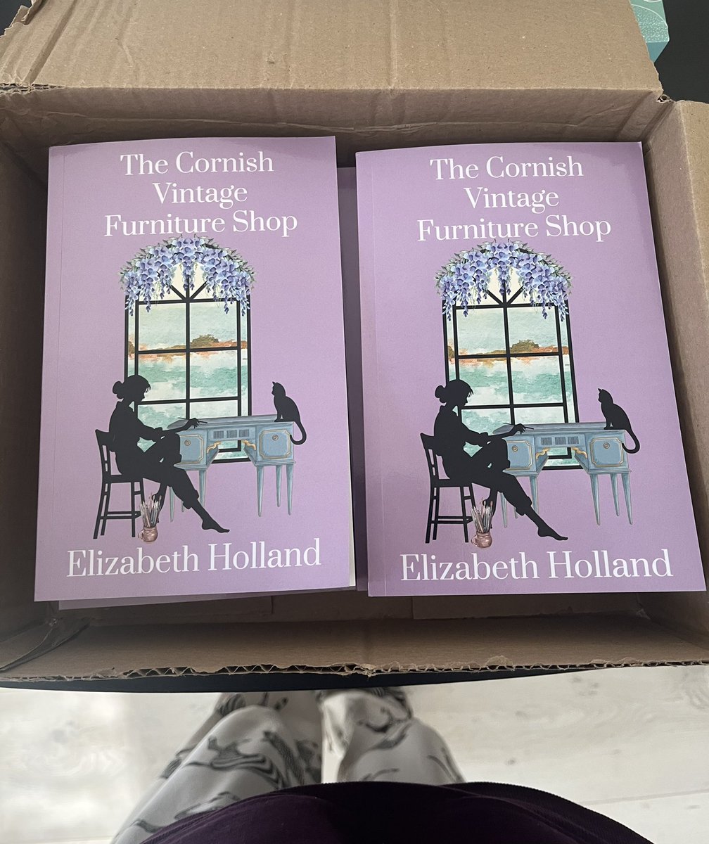 Book delivery 🥳
Got soaked on the dog walk so popped my pyjamas trousers on. Didn’t think anymore of it until I opened the door to the delivery driver 😅