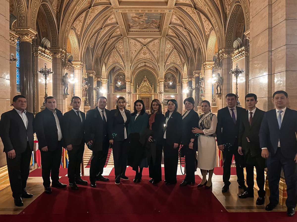 uni_nke's tweet photo. ✨ Training Day 3 ✨
An insightful day of knowledge exchange! The Uzbek delegation attended expert sessions on regional development at @uni_nke visited the Hungarian Government’s Office, and explored the historic Parliament. 🇺🇿🇭🇺
#LUPS #NKE #UzbekDelegation #Diplomacy https://t.co/D8gR4cDJFg
