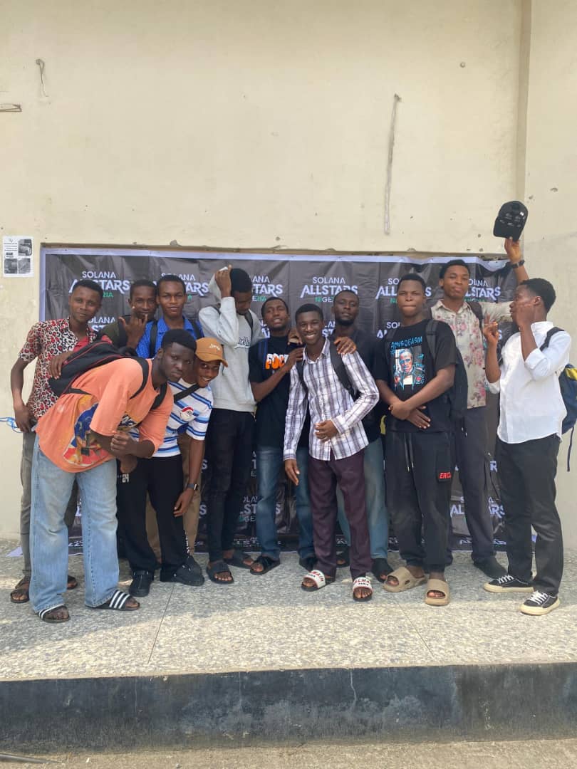 bassthoven00's tweet photo. Today's event was very impactful just like last month's. Hope to see @AllstarsNG again in my school.
#LiveInAksu @solflare_wallet @moonwalkfitness https://t.co/2QkqGaD2f6