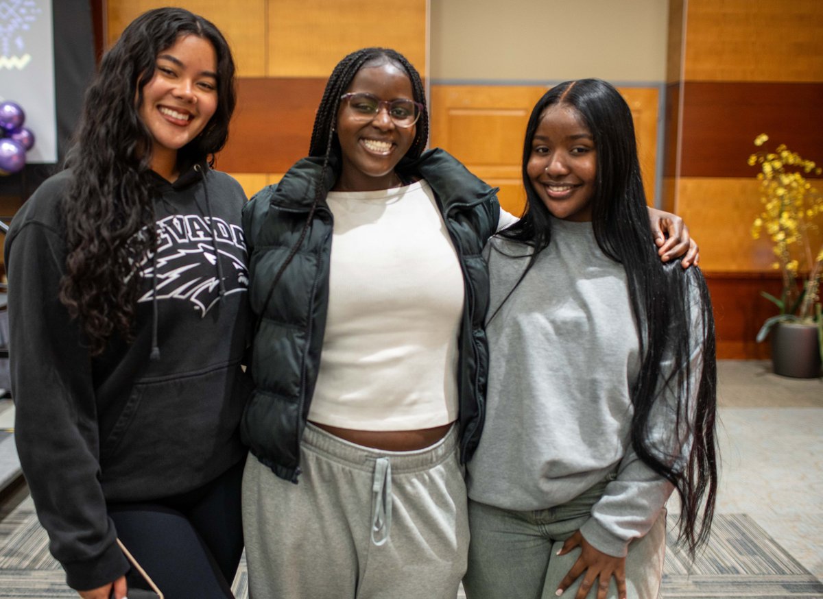 ReynoldsSandbox's tweet image. There were lots smiles at the Black Cultural Festival last night in the Joe Crowley Student Union ballrooms. 

Photos by @kia_rastar  #studentsofnevada #blackhistorymonth