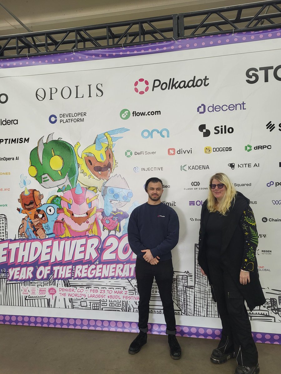 paritytech's tweet image. Parity&apos;s @remyGFLeBerre and @byteboro getting ready to go on stage for a panel on developer education. #ETHDenver proper starts tomorrow with today the final day of #BUIDLweek