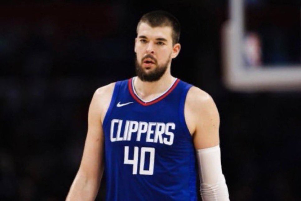 Alex Caruso tweet media