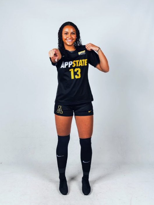 2026 Midfielder/Defender Kendall Barley has committed to App State. 

Congrats <a href="/BarleyKendall/">Kendall Barley</a>!!!