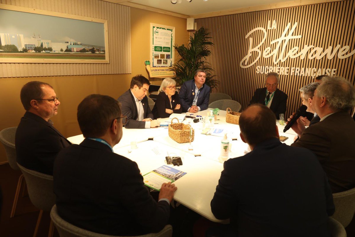 Échanges avec l’association interpro de la betterave et du sucre &amp; le syndicat des betteraviers IDF présidé par Cyrille Milard sur les moyens de production, les transports, l’environnement, notre souveraineté alimentaire, les importations ukrainiennes &amp; la situation dans le 77.