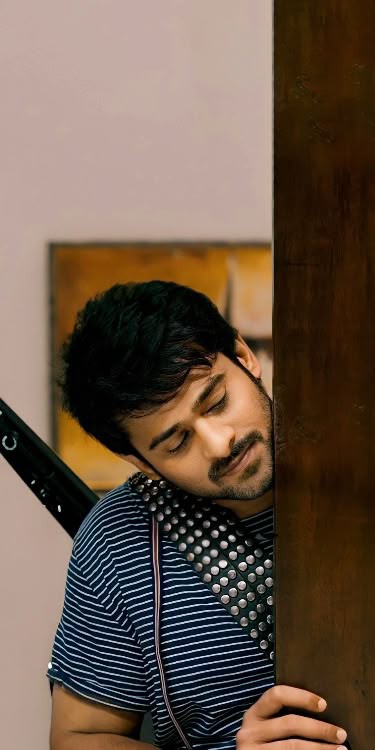 Sravani1441's tweet photo. #PrabhasArmy
#PrabhasFC
#PrabhasForever
#PrabhasRaju
#LoveYouPrabhas #Prabhas
#RebelStar
#DarlingPrabhas
#PanIndiaStar
#PrabhasFans
#PrabhasTheKing https://t.co/y3cAufxdNB