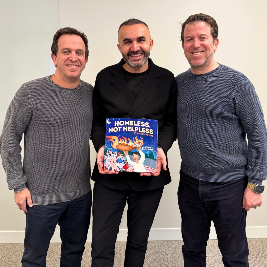 lightswitchK12's tweet image. A story of hope, determination, generosity, and the love of food—Homeless Not Helpless by @hakkiakdenizz is coming soon!  🍕📖 Stay tuned for the release!✨ Preorder now: bit.ly/homelessnothel…
#NewBookAlert #ChildrensBooks #KidsBooks #ChildrensPictureBooks #IllustratedBooks