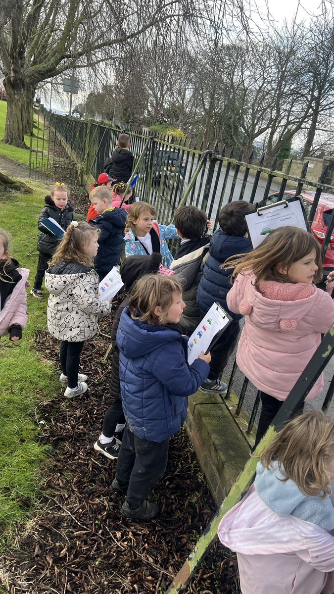 Miss Mackay & Primary 1 tweet media