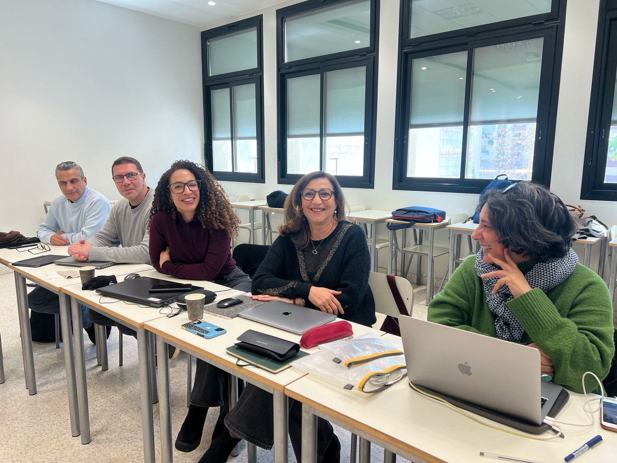 🌟4ème regroupement des #enseignants #formateurs 2nd degré en présence de Pascale Louvrier, inspectrice référente de la zone Proche-Orient, et de l’équipe de pilotage de l’#IRF

🎯Ensemble, nous avançons vers de nouveaux horizons pédagogiques 🚀

#ZPO🇱🇧

📆26/02
🏫 #CPF #Beyrouth