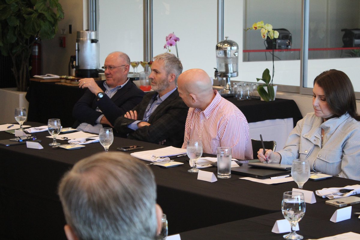 EDGE Legal hosted the "𝐈𝐧𝐧𝐨𝐯𝐚𝐭𝐞, 𝐄𝐱𝐞𝐜𝐮𝐭𝐞, 𝐒𝐮𝐜𝐜𝐞𝐞𝐝" summit, uniting 16 managing partners from the US, Canada, Europe &amp; LATAM. 🚀 
 
A powerful exchange of insights, strategies &amp; collaboration to redefine success in the legal industry. 
 
#EDGExGLARM25