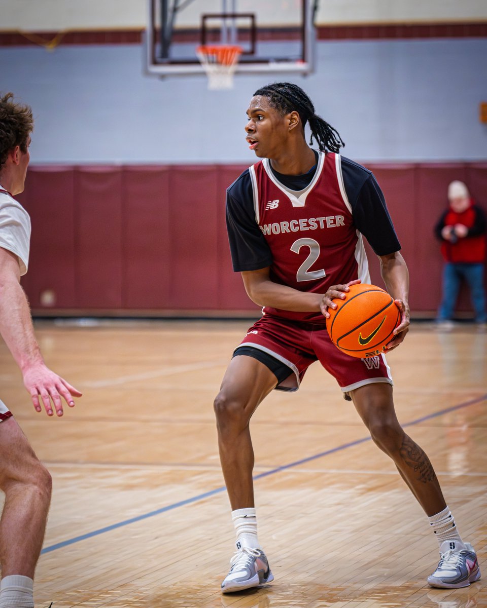 Two-time state champion ✔️

MaxPreps Massachusetts Player of the Year ✔️

Amir Jenkins has already built a resounding résumé on the court. Now with Worcester Academy, the 4-🌟 recruit is at the head of the pack.

“He’s a wolf.”

Meet the Wolf of Worcester: telegram.com/story/sports/h…