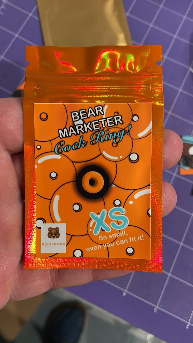 ibuildcoolshit's tweet image. Proof of work in the 🐻
I’ll be in Denver later, who needs some Bear marketer cock rings?