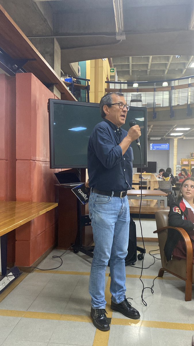 “No hay fronteras en el conocimiento… y hay que enriquecer la interdisciplinariedad”Revista Ingenio es una muestra de ello Juan Gonzalo Arboleda Arboleda rector del colegio <a href="/upbcolombia/">UPB</a>