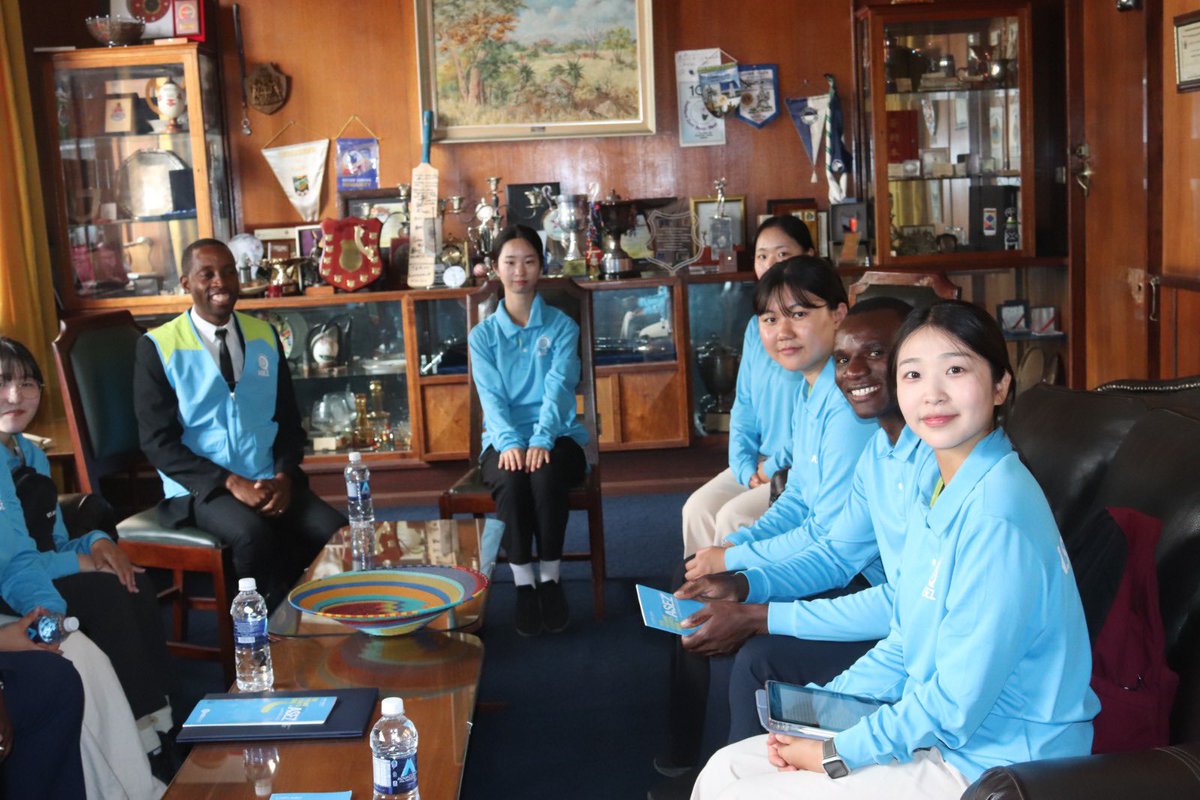 CityofBulawayo's tweet photo. His Worship, Senator @DavidColtart, the Mayor yesterday hosted the ASEZ (Save the Earth from A to Z) University Student Volunteer Group from the Church of God, based in South Korea. 

ASEZ is in the City of Bulawayo as part of their initiative to conduct community development projects and spread the word of God. 

During their visit to the City of Bulawayo, the ASEZ Group showcased their local activities to His Worship, were they held a clean-up campaign at Centenary Park on Thursday, 20 February 2025. 

ASEZ aims to drive positive change globally and transform individuals through various initiatives, including climate change mitigation, crime reduction, disaster relief, and community service.
As a university student volunteer group, ASEZ engages in diverse activities, including:

•Climate Change Response: Implementing initiatives to combat climate change and promote sustainability.
•Crime Prevention: Working to reduce crime and promote community safety.
•Disaster Relief: Providing support and aid to communities affected by disasters.
•Community Service: Engaging in various community development projects to improve the quality of life for residents.

By collaborating with local authorities and communities in their world tour, ASEZ strives to create a positive impact and inspire individuals to work towards a better future