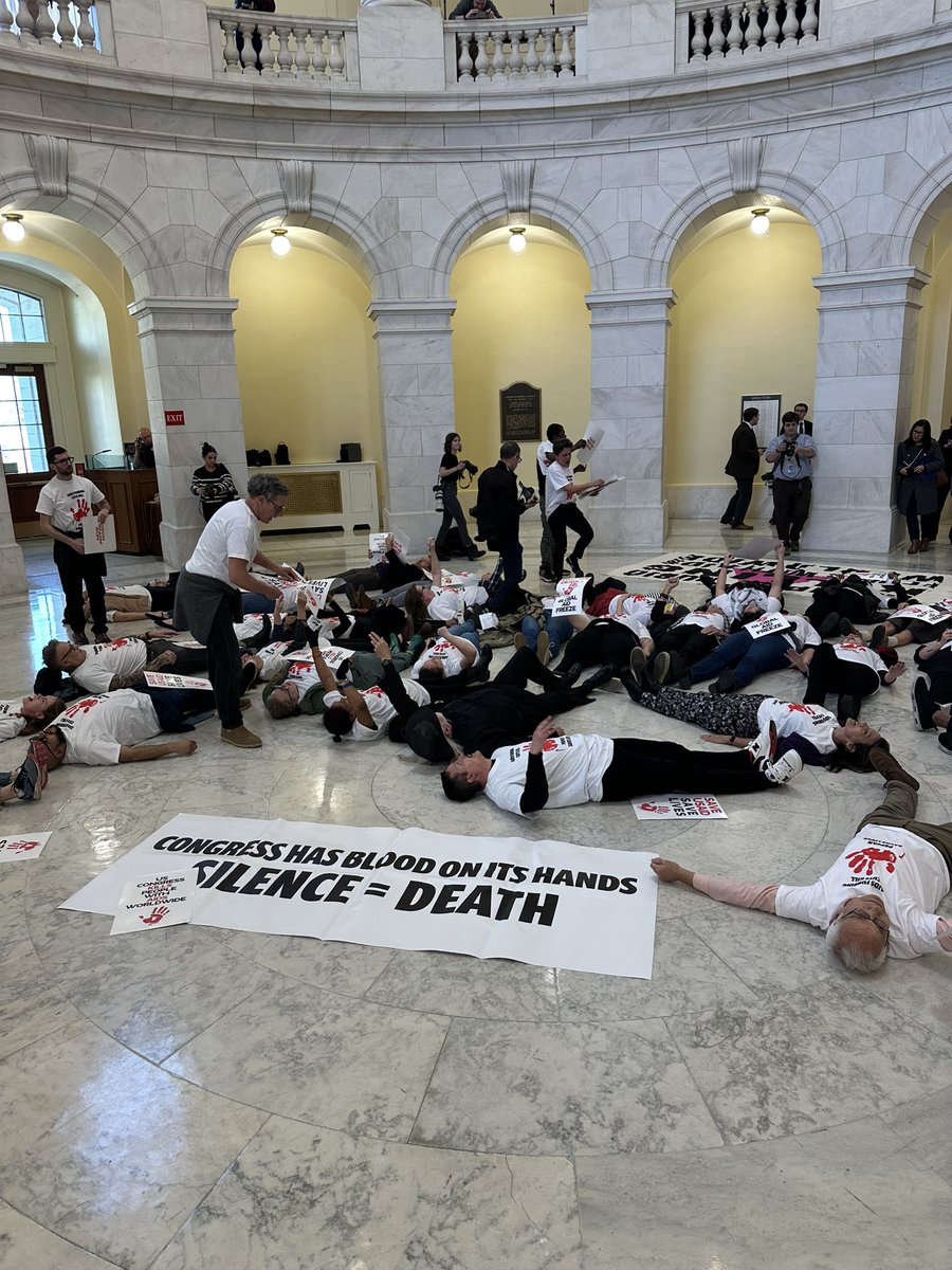 Dear White Staffers (@dearwhitestaff) on Twitter photo Breaking: demonstrators on Capitol Hill demand PEPFAR restoration now! 
SAVE USAID 
SAVE LIVES Breaking: demonstrators on Capitol Hill demand PEPFAR restoration now! 
SAVE USAID 
SAVE LIVES