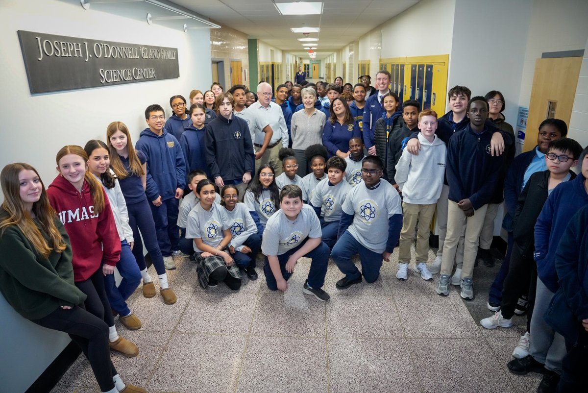 Representatives from the Cummings Foundation, William McElhiney and Melanie Calzetti-Spahr, visited Malden Catholic's Middle School Cummings Community STEM program as part of the 2025 Site Visits Committee maldencatholic.org/academics/engi…