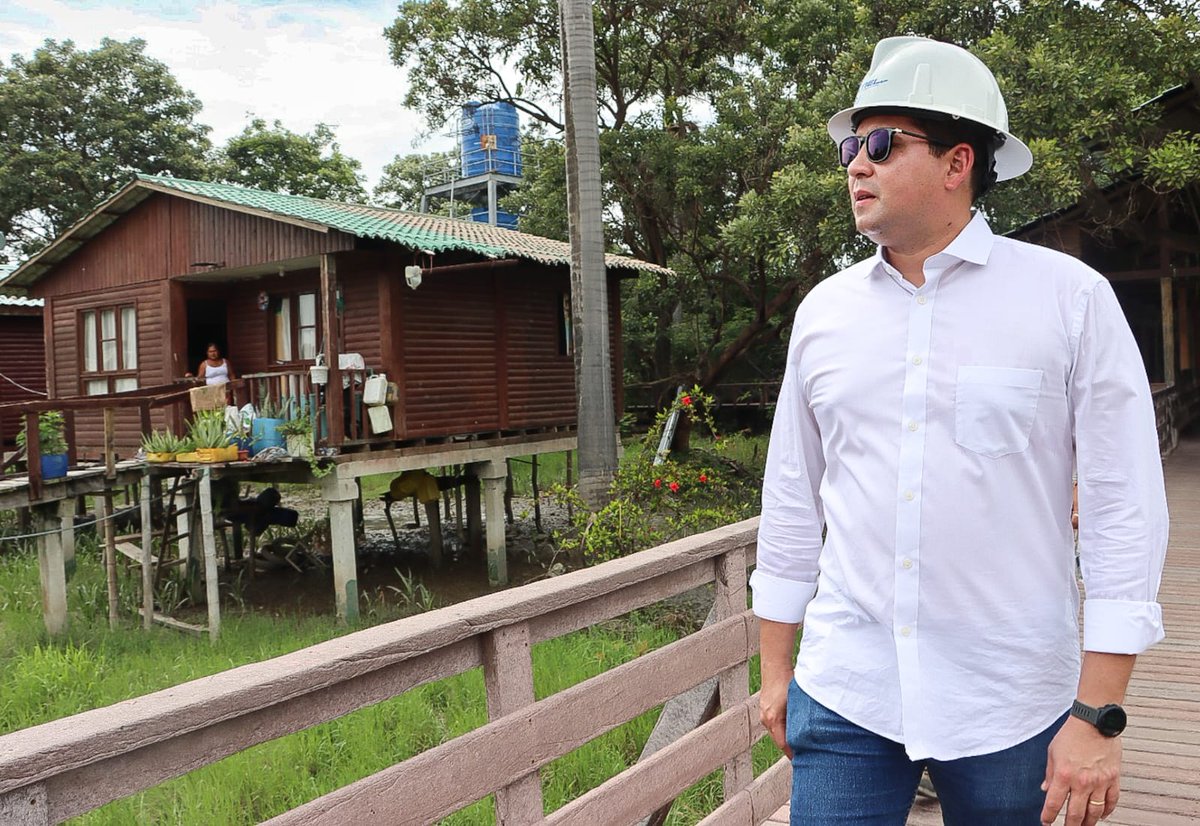 CNEL EP (@cnel_ep) on Twitter photo 📍GUAYAQUIL
Llegamos a la isla Santay para conocer de primera mano sus necesidades energéticas. ⚡🏝️
El gerente general, Ángel Erazo, junto con la directora zonal 5 de <a href="/Ambiente_Ec/">Min. de Ambiente, Agua y Transición Ecológica</a>, Daniela Limongi, recorrieron el sendero hasta la Ecoaldea para dialogar con sus habitantes sobre 📍GUAYAQUIL
Llegamos a la isla Santay para conocer de primera mano sus necesidades energéticas. ⚡🏝️
El gerente general, Ángel Erazo, junto con la directora zonal 5 de <a href="/Ambiente_Ec/">Min. de Ambiente, Agua y Transición Ecológica</a>, Daniela Limongi, recorrieron el sendero hasta la Ecoaldea para dialogar con sus habitantes sobre