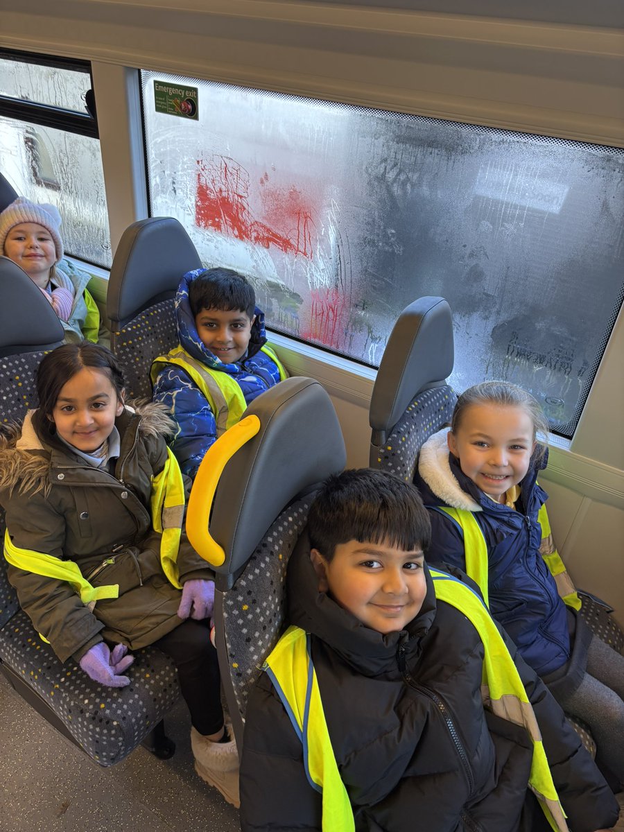 StPetersYear1's tweet photo. All aboard the double decker bus! 🚌 @StPetersAshton https://t.co/UOKksq27Zk