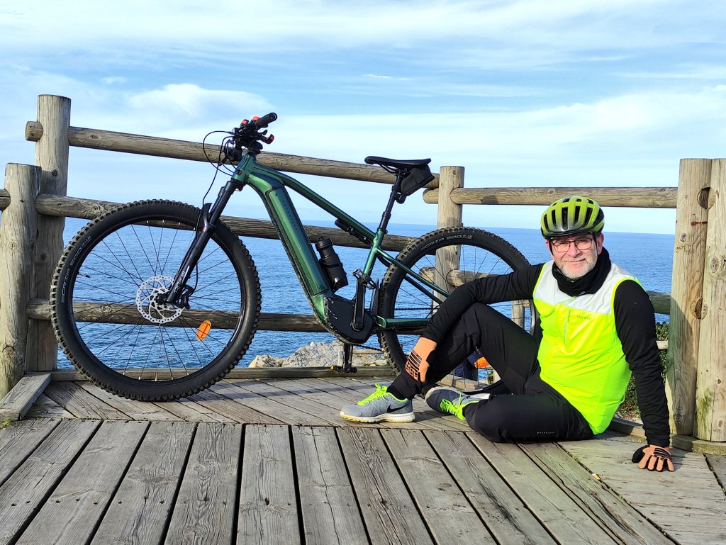 Tarde de #ebike en Peñas. Momento #zen total. #rockrider E-EXPL700.