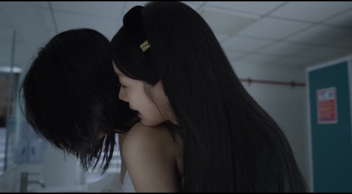 yesdramatic's tweet image. 