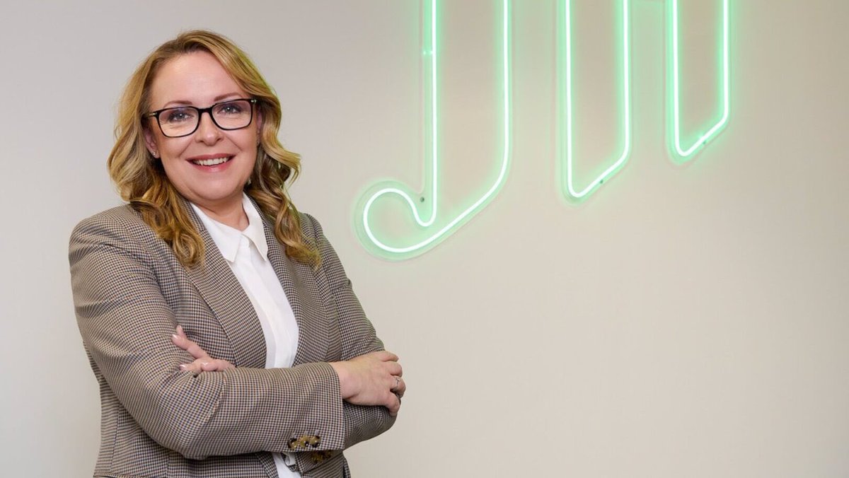JorgeJimenezAg's tweet photo. ✨ Orgullo rambleño ✨

Enhorabuena a Fátima Ramírez, directora de IT en JTI Iberia, por su reconocimiento en los Premios ‘Córdoba en Igualdad’ de @dipucordoba en el ámbito ciencia y tecnología. Un orgullo para La Rambla. 👏🎉

#LaRambla #OrgulloRambleño #CórdobaEnIgualdad https://t.co/b8dYkK66r3