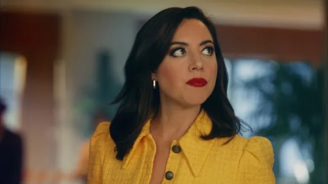 Donni_Miller's tweet photo. my phd director told me yesterday that Aubrey Plaza is the youngest new version of Lana Parrilla and of course I would obsess over them bc they’re my type

everyone knows me to the bone https://t.co/EOpEOUq0iZ