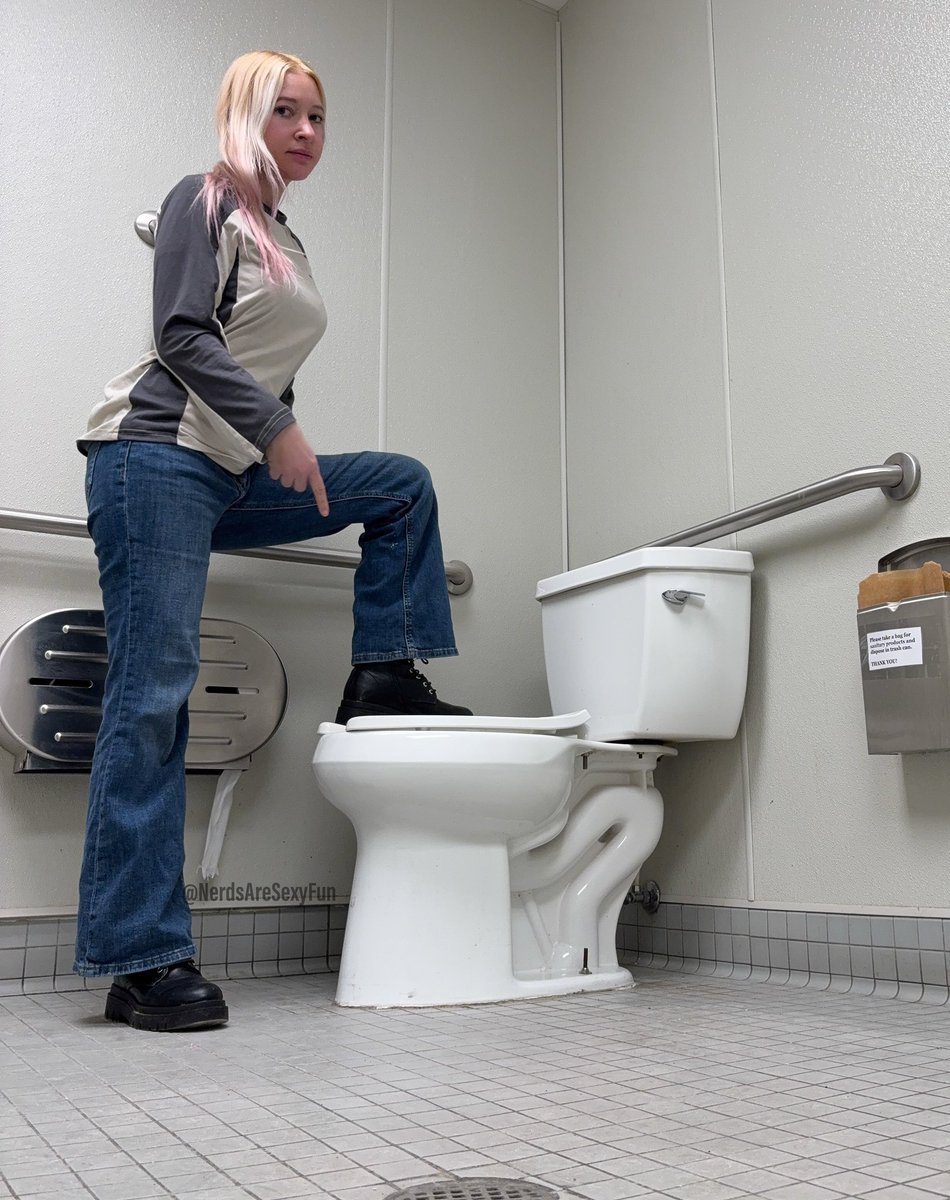 NerdsAreSexyFun's tweet photo. Abusing you in a public restroom is one of my favorite hobbies.

• findom femdom wedgie swirly bully Michigan • https://t.co/D3aibDE47n