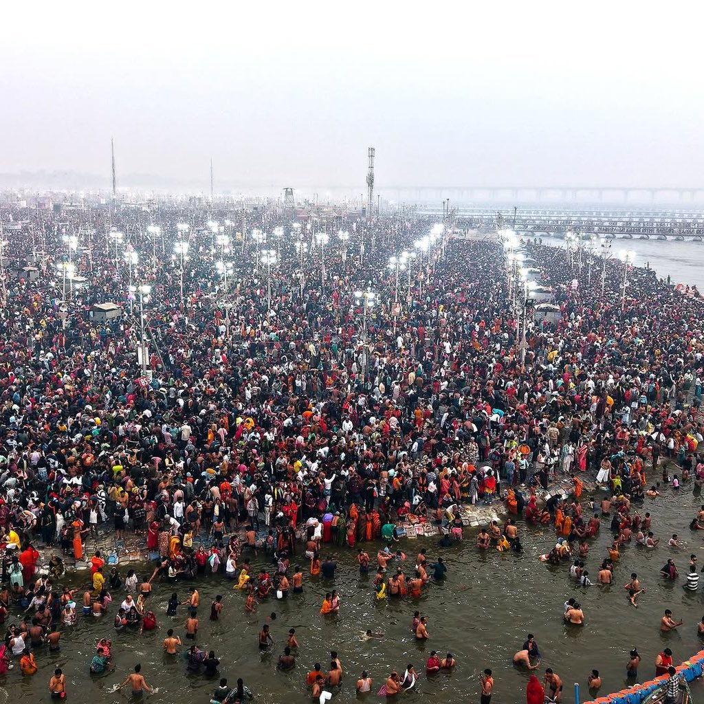 uptourismgov's tweet photo. As Mahakumbh 2025 culminates on the sacred occasion of Mahashivratri, devotees take the final holy dip, and embrace the essence of faith, unity, and devotion. The grand confluence of faith may conclude, but its spiritual glow remains eternal. 

Har Har Mahadev!

#mahakumbh #mahakumbh2025 #uttarpradeshtourism #prayagraj #triveni #sangam

@narendramodi @myogiadityanath @UPGovt @gssjodhpur @jaiveersingh099 @CMOfficeUP @MahaKumbh_2025 @MEAIndia @MukeshMeshram @InfoDeptUP @incredibleindia