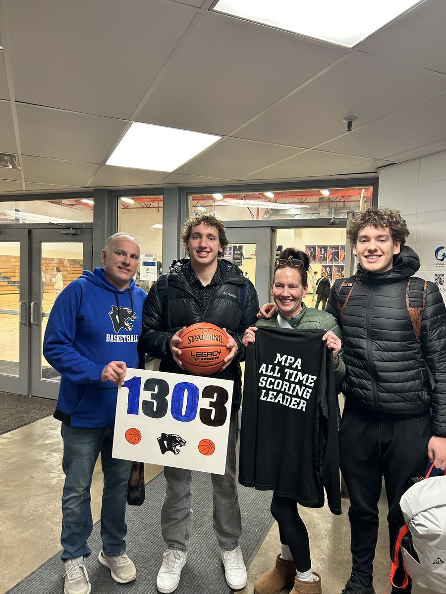 SrsenWyatt's tweet image. After 4 years I’ve become MPA’s all time scoring leader! I would like to thank my family, coaches, and teammates who helped me get here. @GabyRamos_PR @cornell_p33 @coach_bcon @IMACMN @eathoops @MagicMinnesota