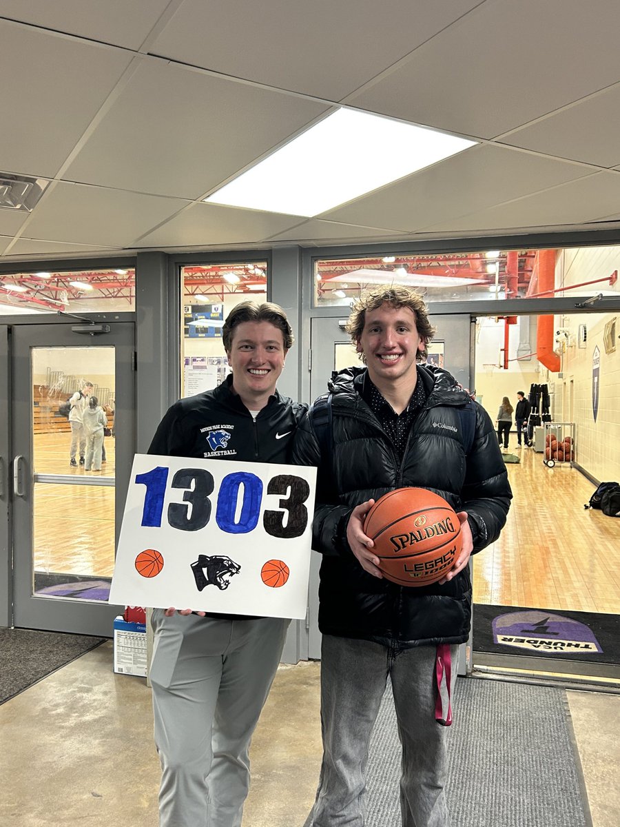 SrsenWyatt's tweet image. After 4 years I’ve become MPA’s all time scoring leader! I would like to thank my family, coaches, and teammates who helped me get here. @GabyRamos_PR @cornell_p33 @coach_bcon @IMACMN @eathoops @MagicMinnesota