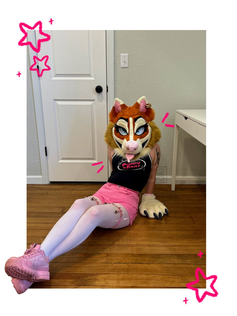 Ginger arrived home !! I can't believe I'm lucky enough to own a <a href="/angelthedutchie/">angel.the.dutchie</a> fursuit