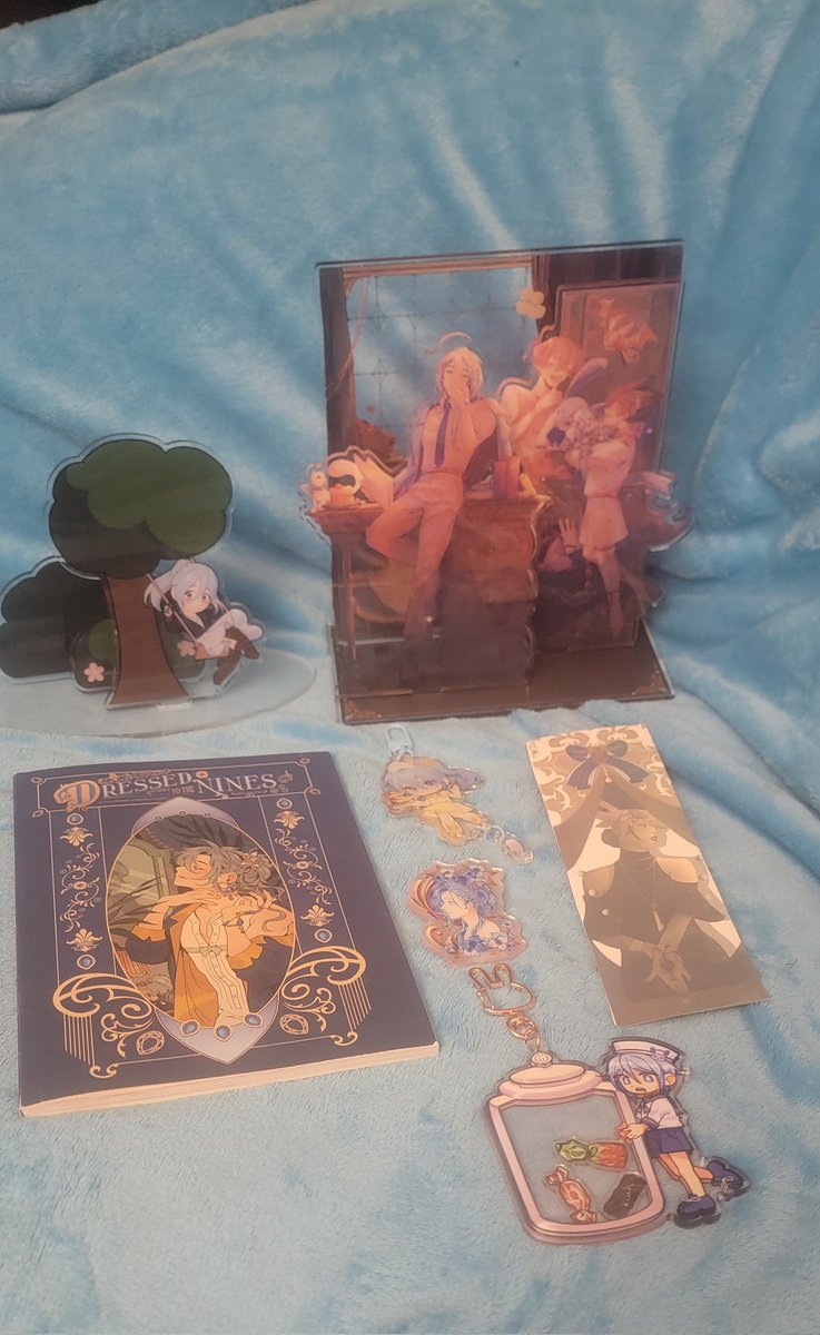 Tay (Horny Jail Turbo Hell Time Era) (@tavitay) on Twitter photo My copy of <a href="/1900sedmondzine/">⚜️ Dressed to the Nines ⚜️ 1900s Edmond Zine</a> arrived 💙💙 I wrote two fics for it! It was really fun being able to participate with a bunch of Edmond lovers My copy of <a href="/1900sedmondzine/">⚜️ Dressed to the Nines ⚜️ 1900s Edmond Zine</a> arrived 💙💙 I wrote two fics for it! It was really fun being able to participate with a bunch of Edmond lovers