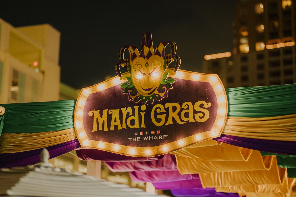 BreakwaterHg's tweet photo. Bourbon Street meets @Wharfftl 💜 Join us THIS Saturday, March 1st for Mardi Gras feat. a King and Queen Contest, $ 10 Hurricanes (ALL DAY), and more! https://t.co/qPdDWT1b0x