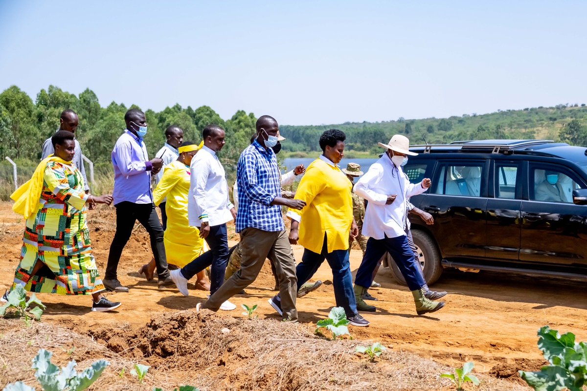 JaneBarekye's tweet image. Today, H.E @KagutaMuseveni officially commissioned Ankole Presidential Industrial Hub located in Kashari, Mbarara. We thank him for his visionary leadership in establishing these youth skilling hubs, which are already transforming the lives of young people across the country by…