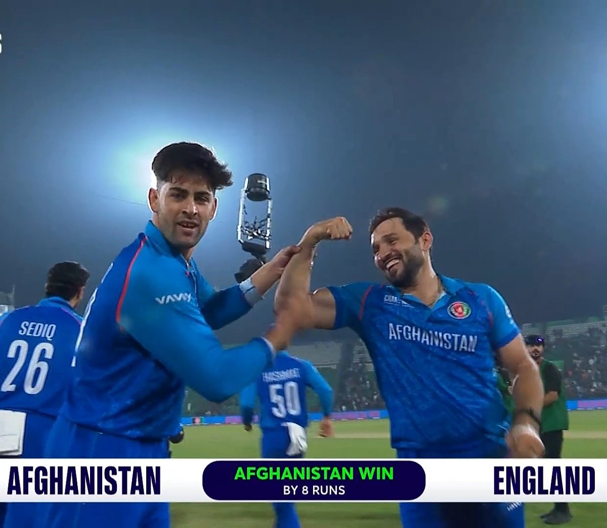 RichKettle07's tweet photo. Uncle mocked Gulbadin when England needed just 18 Runs in 15 Balls 😯

At the end, Gulbadin mocked everyone after Afghanistan beat England by 8 Runs 😶‍🌫️

#AFGvENG https://t.co/YovDf4hjNW