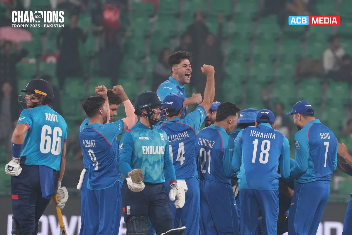 حامد کرزی رئیس جمهور پیشین #افغانستان پیروزی تیم ملی کرکت کشور را در مقابل تیم کرکت #انگلستان در سلسله بازیهای بین المللی #جام_قهرمانان تبریک گفته، موفقیتهای مزیدی بازیکنان عزیز تیم کرکت را تمنا دارد.