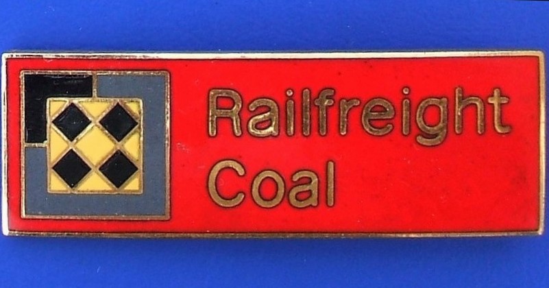SimRelated's tweet photo. A lovely little "coal sector" pin bage that would have been worn with pride when coal was king.

#coal #railway #britishrail #Mining #colliery #pit https://t.co/bUXbomwDAA